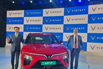 Yamaha updates R15 series with new colors