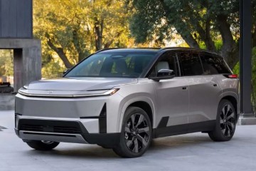 Supreme Court halts English-only embossed number plates, orders use of Devanagari