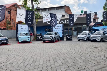 Bajaj brings back Pulsar 180 after 4 years, targets mid-segment again