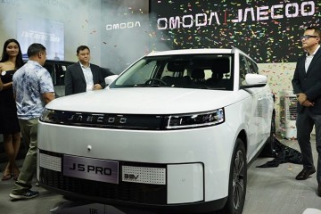 MHERO 1 quad-motor electric SUV debuts at NADA Auto Show