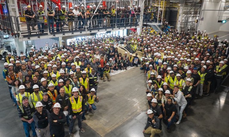 Tesla builds its first mass-produced Cybercab