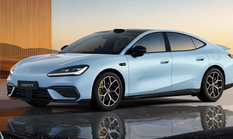 Geely’s new sedan claims 725 km range with a surprisingly small EV battery
