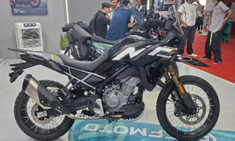 CFMoto 450MT gets a new black color option