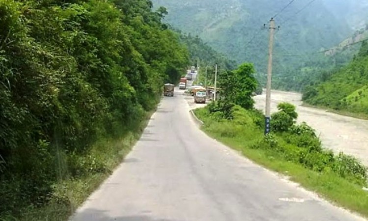 Authorities urge public to avoid Prithvi Highway, Muglin-Narayangadh road