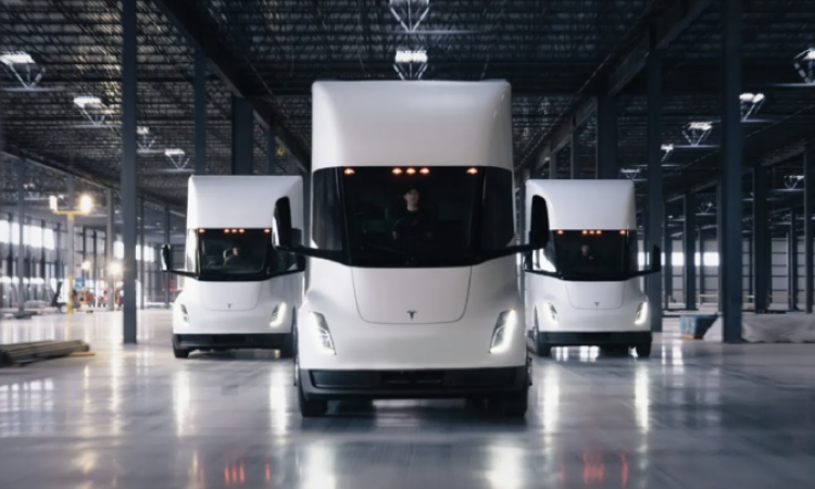 Einride places record order for 500 Tesla semi electric trucks