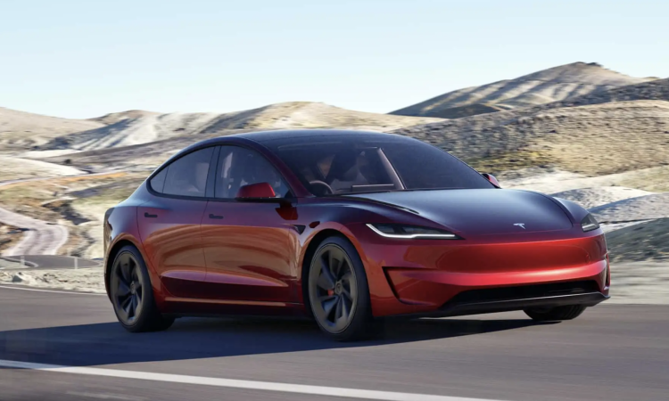 Tesla Model 3 gets longer range and a new screen